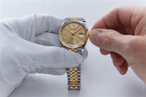 rolex reparatur|Rolex watch maintenance near me.